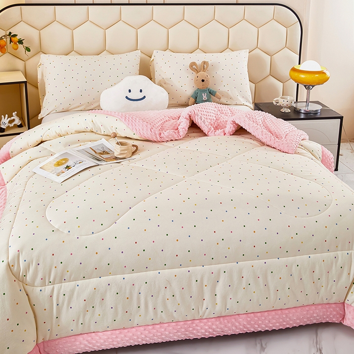 91家纺网 家纺一手货源 找家纺 蔻之羽 （全年现货）2026年新款豆豆被春秋被夏被加厚冬被空调被四季绒被子 彩虹波点