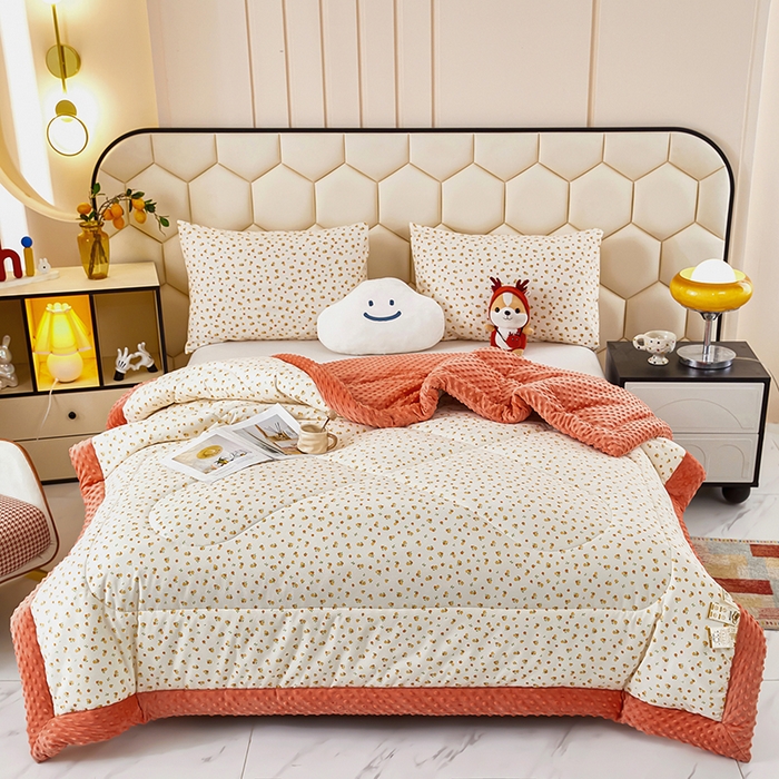 91家纺网 家纺一手货源 找家纺 蔻之羽 （全年现货）2026年新款豆豆被春秋被夏被加厚冬被空调被四季绒被子 好事发生