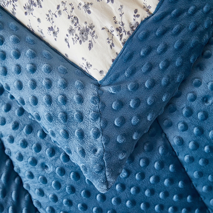 91家纺网 家纺一手货源 找家纺 蔻之羽 （全年现货）2026年新款豆豆被春秋被夏被加厚冬被空调被四季绒被子 白山茶