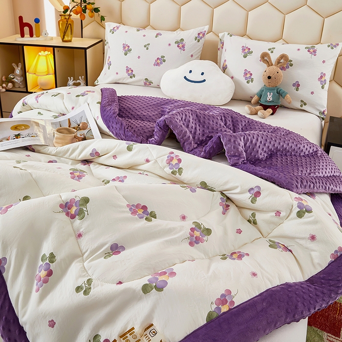 91家纺网 家纺一手货源 找家纺 蔻之羽 （全年现货）2026年新款豆豆被春秋被夏被加厚冬被空调被四季绒被子 葡萄紫