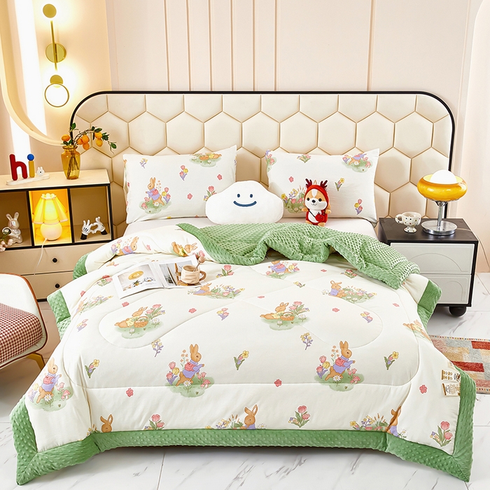 91家纺网 家纺一手货源 找家纺 蔻之羽 （全年现货）2026年新款豆豆被春秋被夏被加厚冬被空调被四季绒被子 欢乐兔-绿