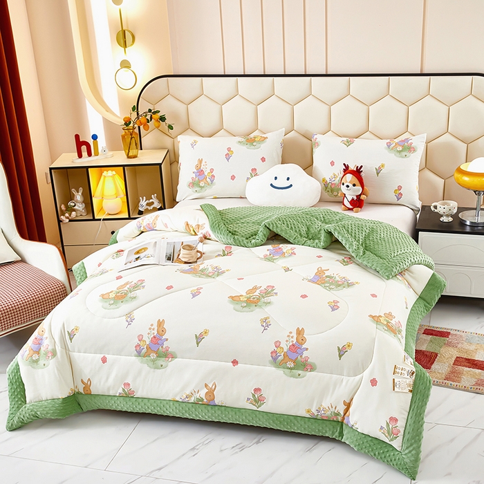 91家纺网 家纺一手货源 找家纺 蔻之羽 （全年现货）2026年新款豆豆被春秋被夏被加厚冬被空调被四季绒被子 欢乐兔-绿
