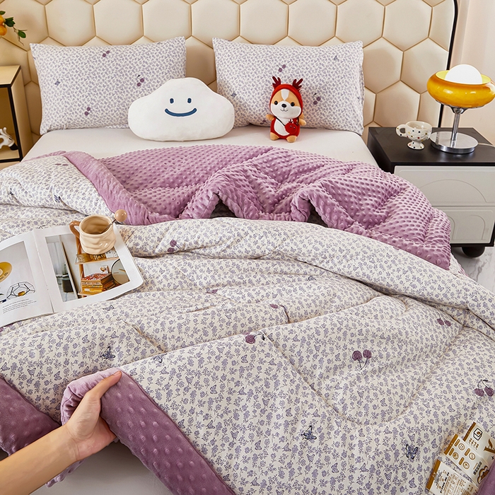 91家纺网 家纺一手货源 找家纺 蔻之羽 （全年现货）2026年新款豆豆被春秋被夏被加厚冬被空调被四季绒被子 蝶之梦