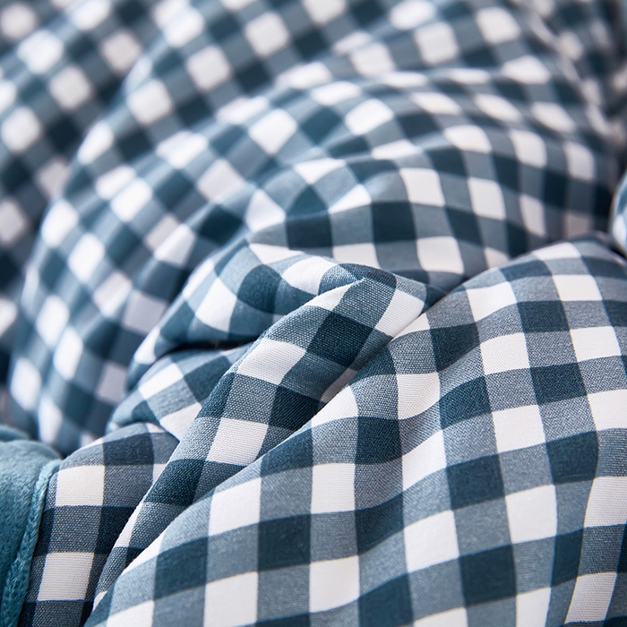 91家纺网 家纺一手货源 找家纺 蔻之羽 （全年现货）2026年新款豆豆被春秋被夏被加厚冬被空调被四季绒被子 简格蓝