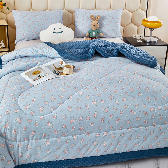91家纺网 家纺一手货源 找家纺 蔻之羽 （全年现货）2026年新款豆豆被春秋被夏被加厚冬被空调被四季绒被子 兰玲蓝