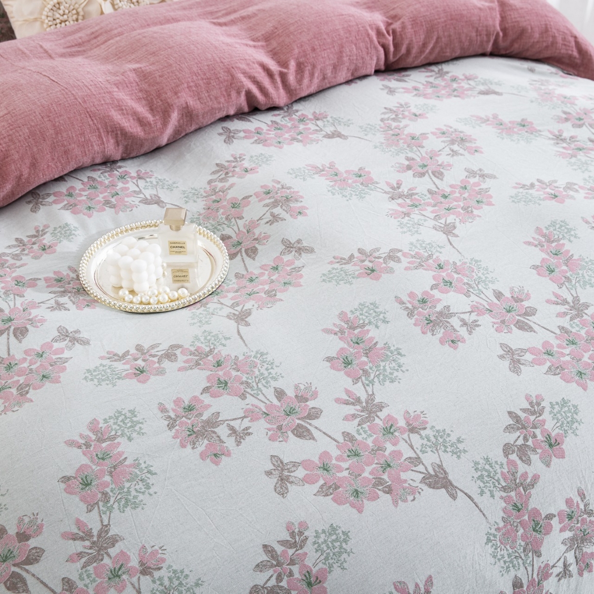 91家纺网 家纺一手货源 找家纺 仰望棉麻双层纱供应链 2025新款临江仙-粉全棉纯棉色织提花纽扣款四件套 临江仙-蓝