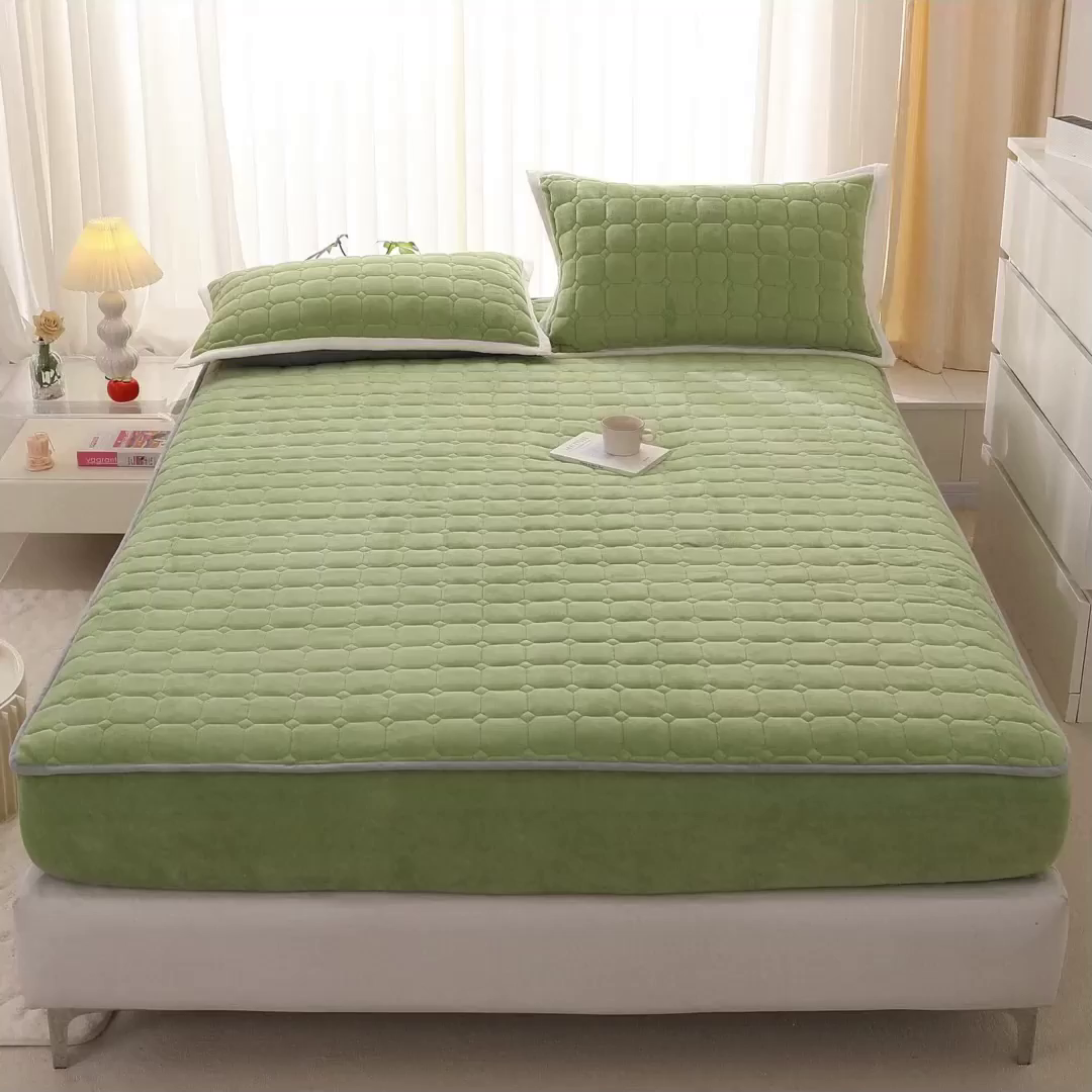 91家纺网 家纺一手货源 找家纺 （总）女子家纺 2025新款加厚牛奶绒学生宿舍夹棉床笠