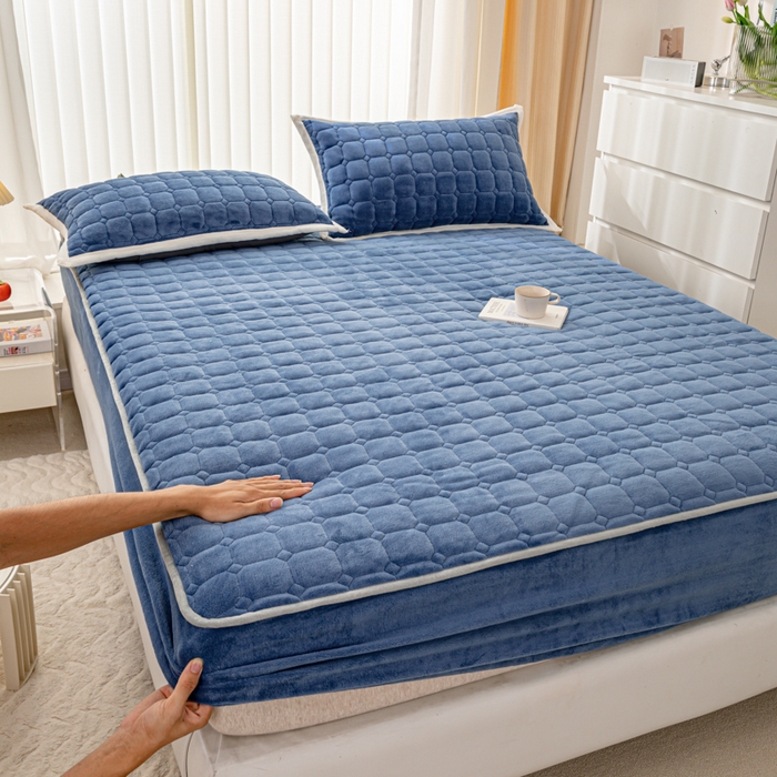 91家纺网 家纺一手货源 找家纺 （总）女子家纺 2025新款加厚牛奶绒学生宿舍夹棉床笠