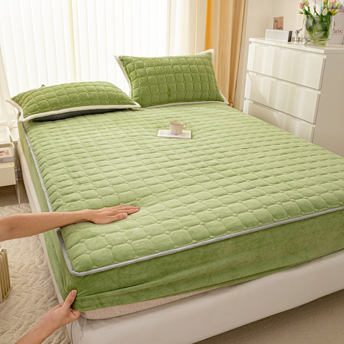 女子家纺 2025新款加厚牛奶绒学生宿舍夹棉床笠 豆绿