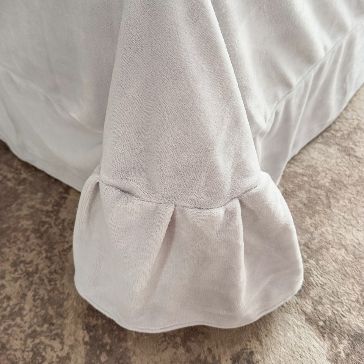 91家纺网 家纺一手货源 找家纺 （总）女子家纺 2025新款高克重牛奶绒立体烂花四件套