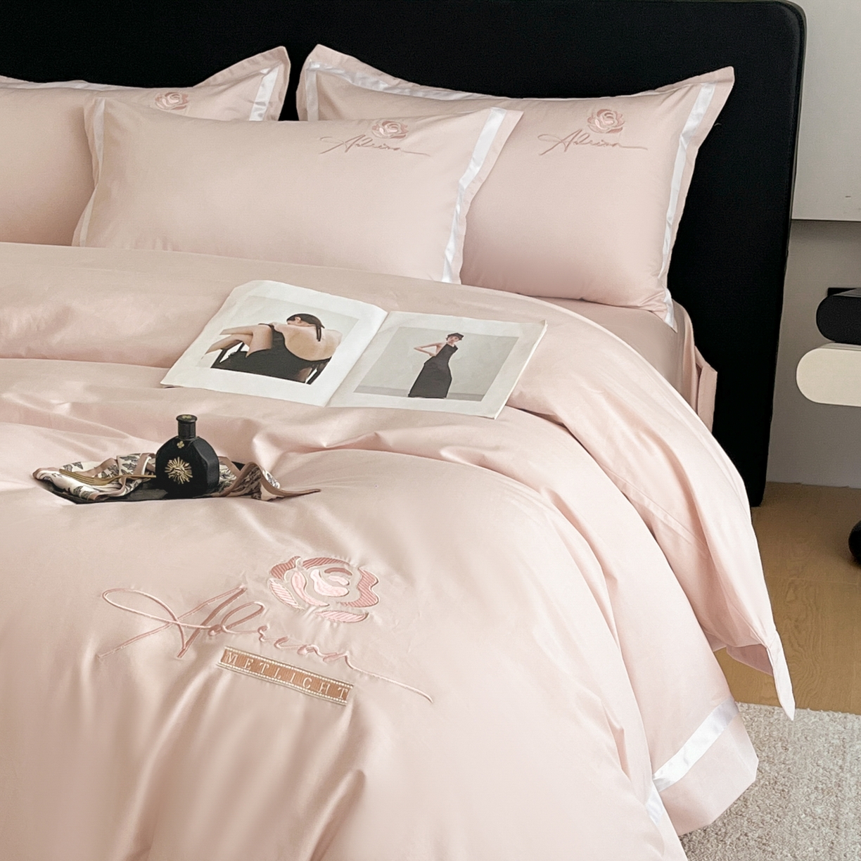 91家纺网 家纺一手货源 找家纺 （总）新方向 2026新款刺绣全棉100s贡缎长绒棉四件套-茶花开了