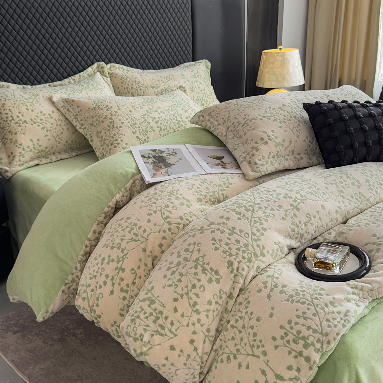 女子家纺 2025新款高克重牛奶绒立体烂花四件套 秋景-绿