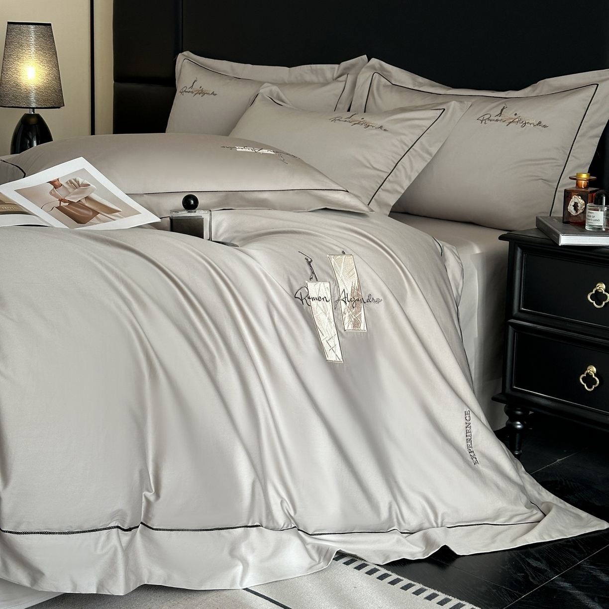 91家纺网 家纺一手货源 找家纺 新方向 2026新款刺绣全棉100s贡缎长绒棉四件套-哈德森 哈德森-爵士灰