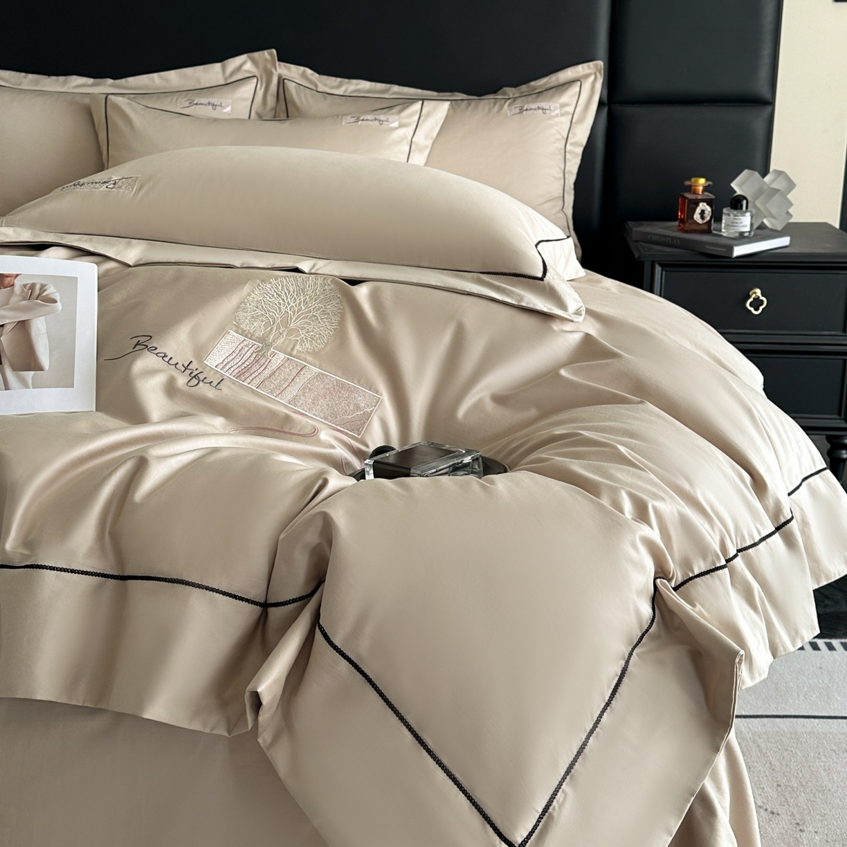 91家纺网 家纺一手货源 找家纺 新方向 2025新款刺绣全棉100s贡缎长绒棉四件套-往事 往事-香槟