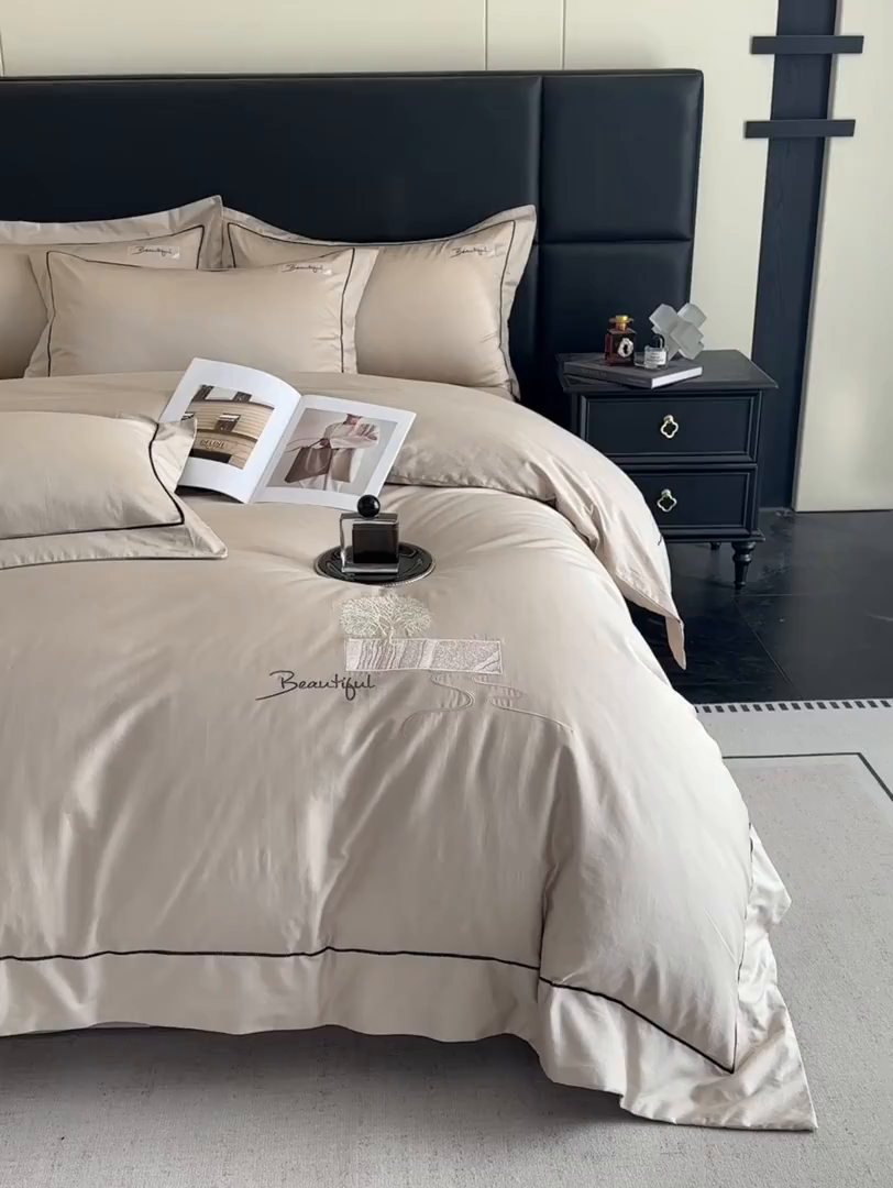 91家纺网 家纺一手货源 找家纺 新方向 2025新款刺绣全棉100s贡缎长绒棉四件套-往事 往事-香槟