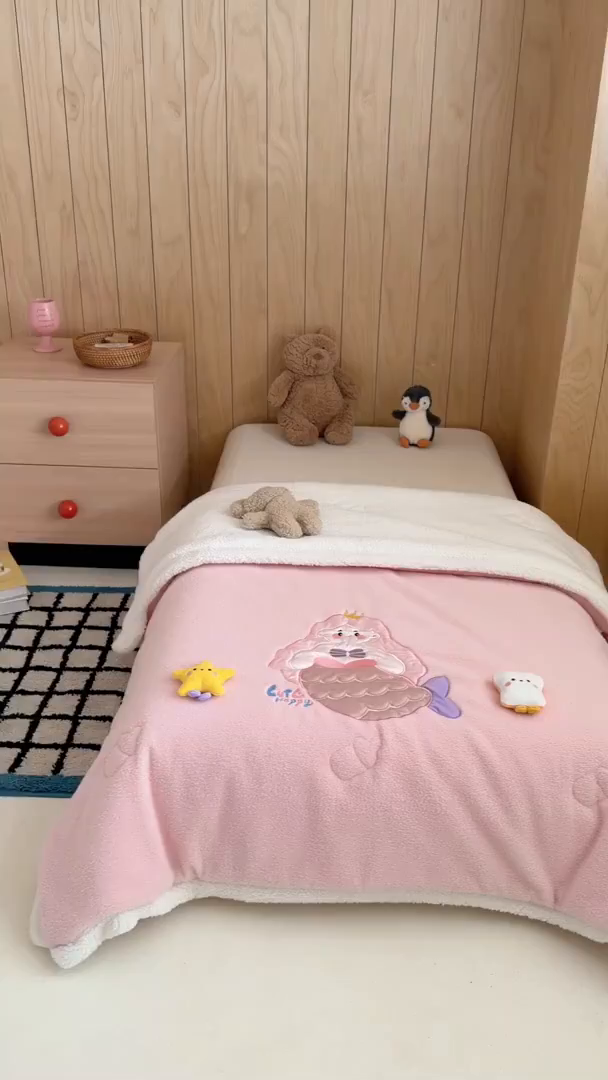 91家纺网 家纺一手货源 找家纺 （总）喜多兔儿童家纺 2025新款圆圆系列抗菌恒温奶柔羊咩绒毯毛毯被