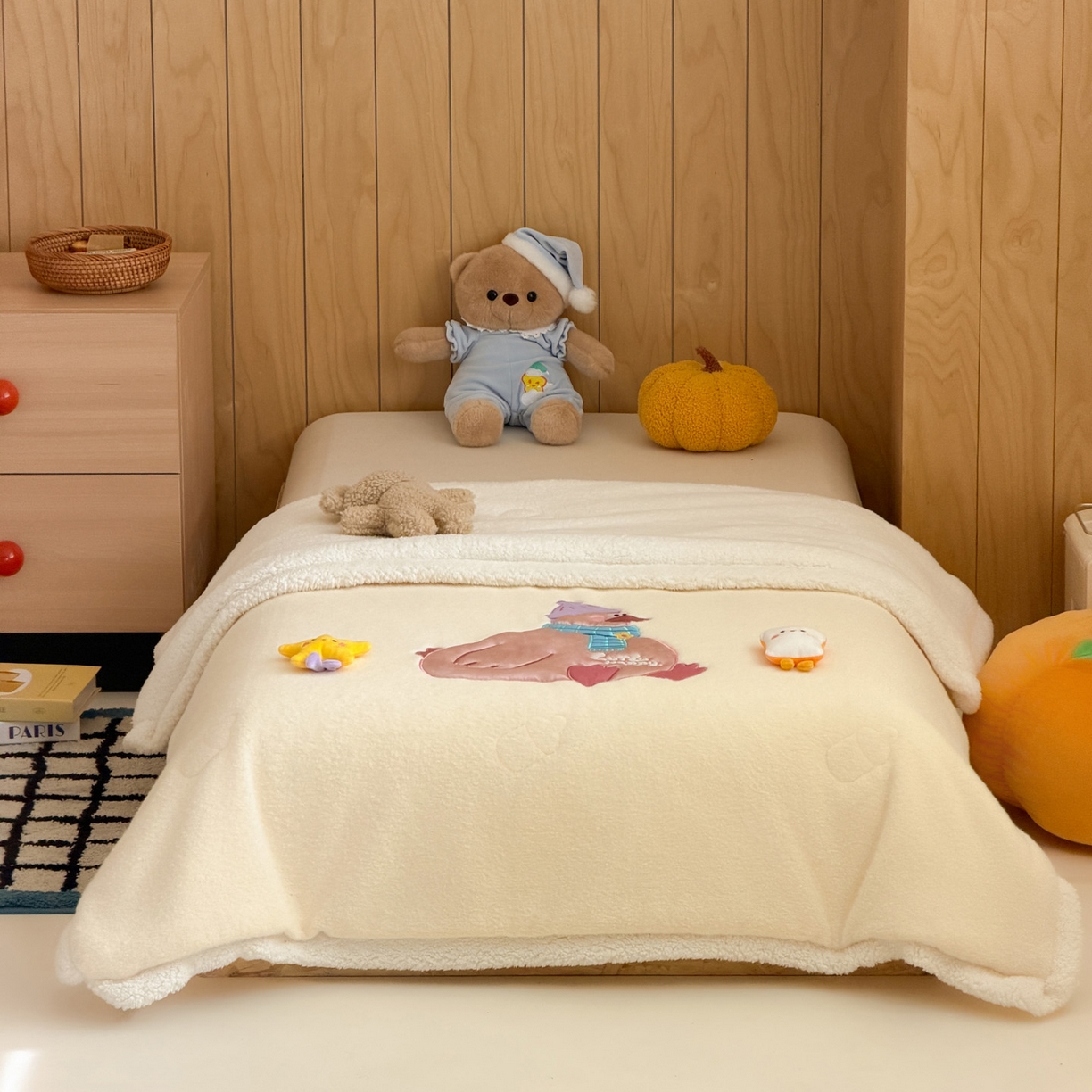 91家纺网 家纺一手货源 找家纺 喜多兔儿童家纺 2025新款圆圆系列抗菌恒温奶柔羊咩绒毯毛毯被 黄色圆滚滚的小鸭子