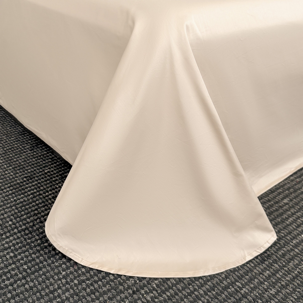 91家纺网 家纺一手货源 找家纺 新方向 2025新款刺绣全棉100s贡缎长绒棉四件套-自信 自信-香槟