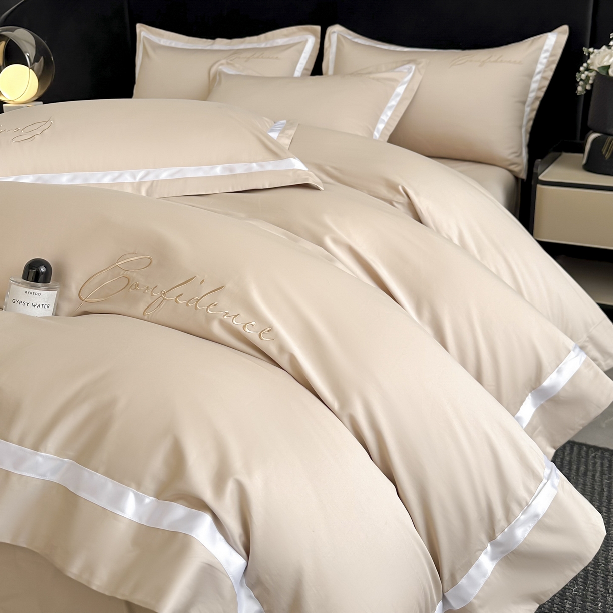 91家纺网 家纺一手货源 找家纺 新方向 2025新款刺绣全棉100s贡缎长绒棉四件套-自信 自信-香槟