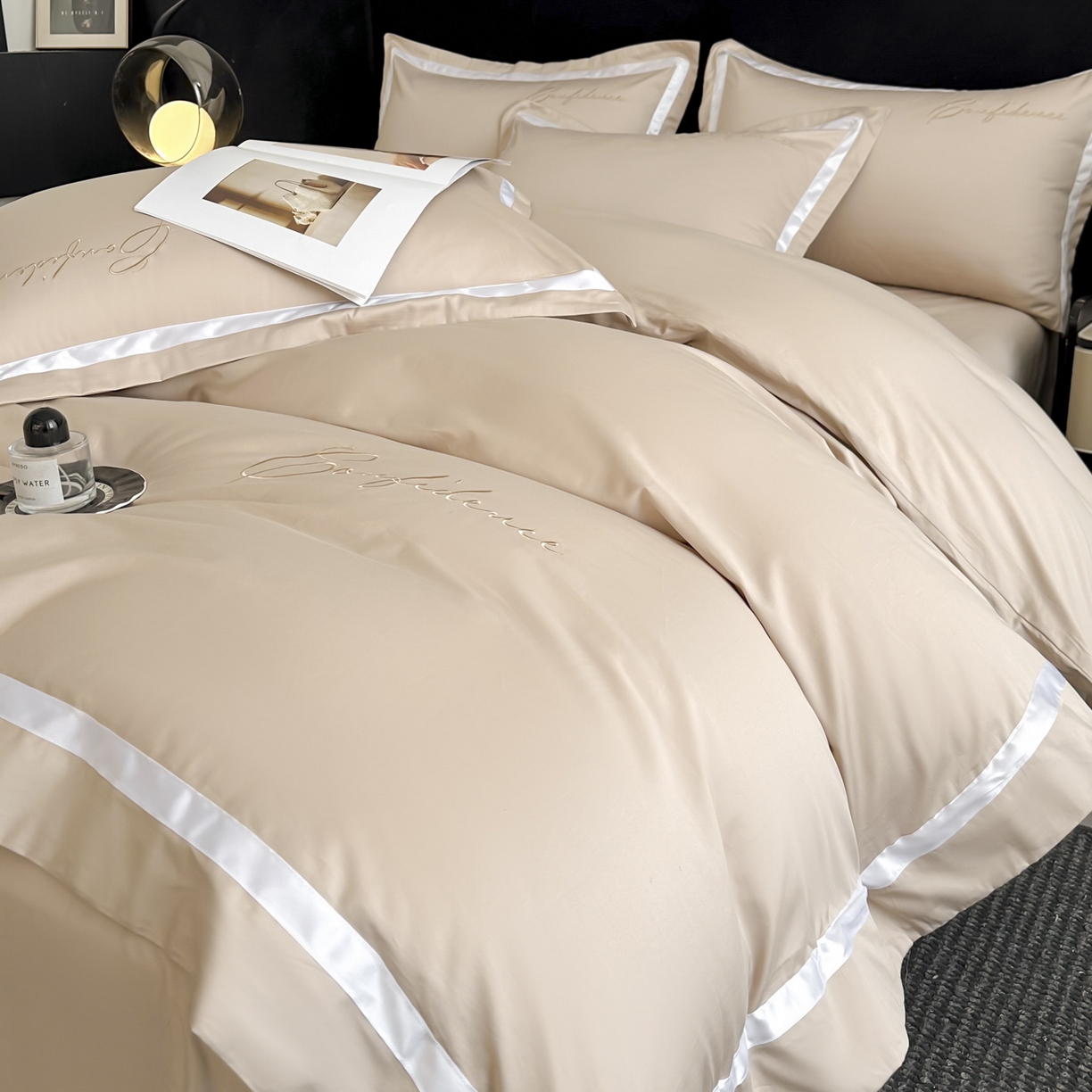 91家纺网 家纺一手货源 找家纺 新方向 2025新款刺绣全棉100s贡缎长绒棉四件套-自信 自信-香槟