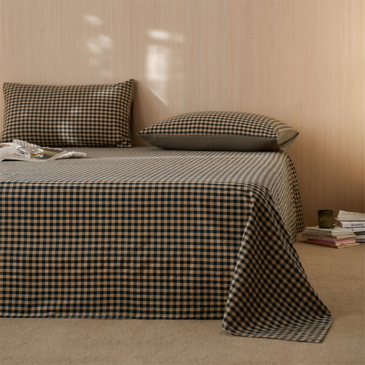 91家纺网 家纺一手货源 找家纺 启程家纺 2026新款纯棉水洗棉复古小格多规格系列单品床单 复古小格-黑