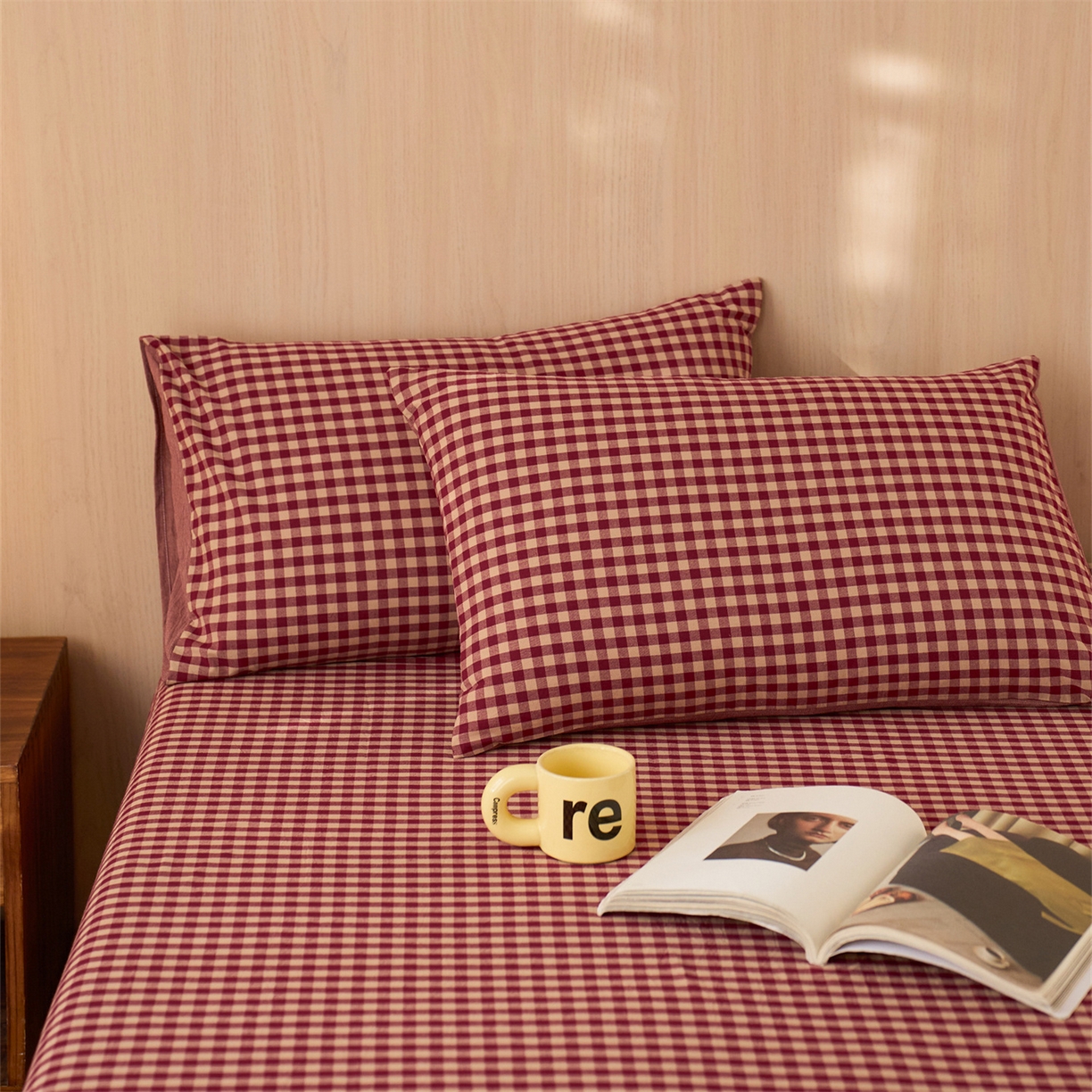 91家纺网 家纺一手货源 找家纺 启程家纺 2026新款纯棉水洗棉复古小格多规格系列单品床单 复古小格-红