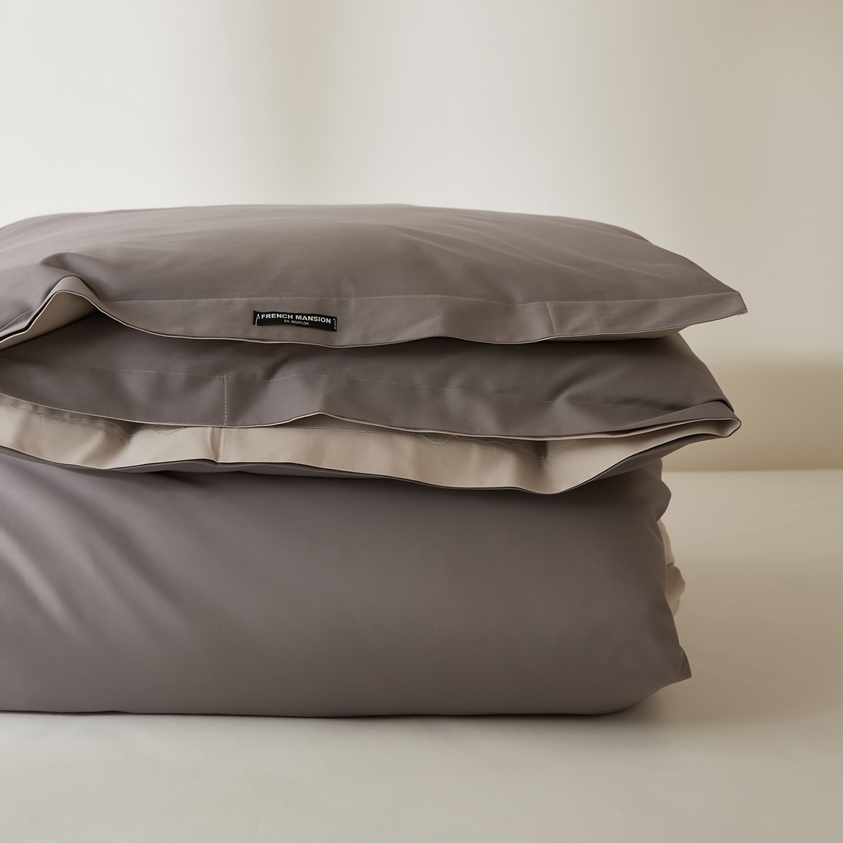 91家纺网 家纺一手货源 找家纺 EH家居 2026新款长绒棉安缦之境单品系列单被套 安缦之境-冰岛深灰