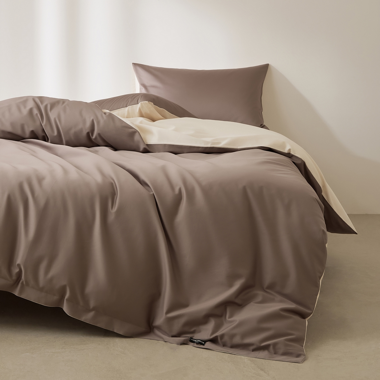 91家纺网 家纺一手货源 找家纺 EH家居 2026新款长绒棉安缦之境单品系列单被套 安缦之境-布朗尼咖