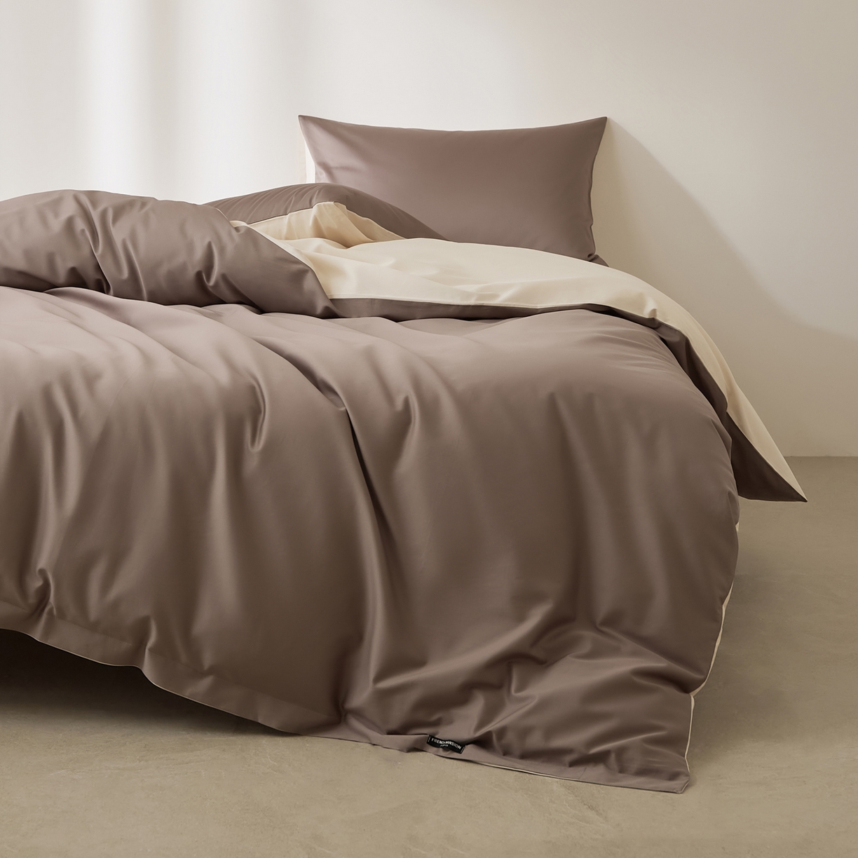 91家纺网 家纺一手货源 找家纺 EH家居 2026新款长绒棉安缦之境单品系列单被套 安缦之境-布朗尼咖