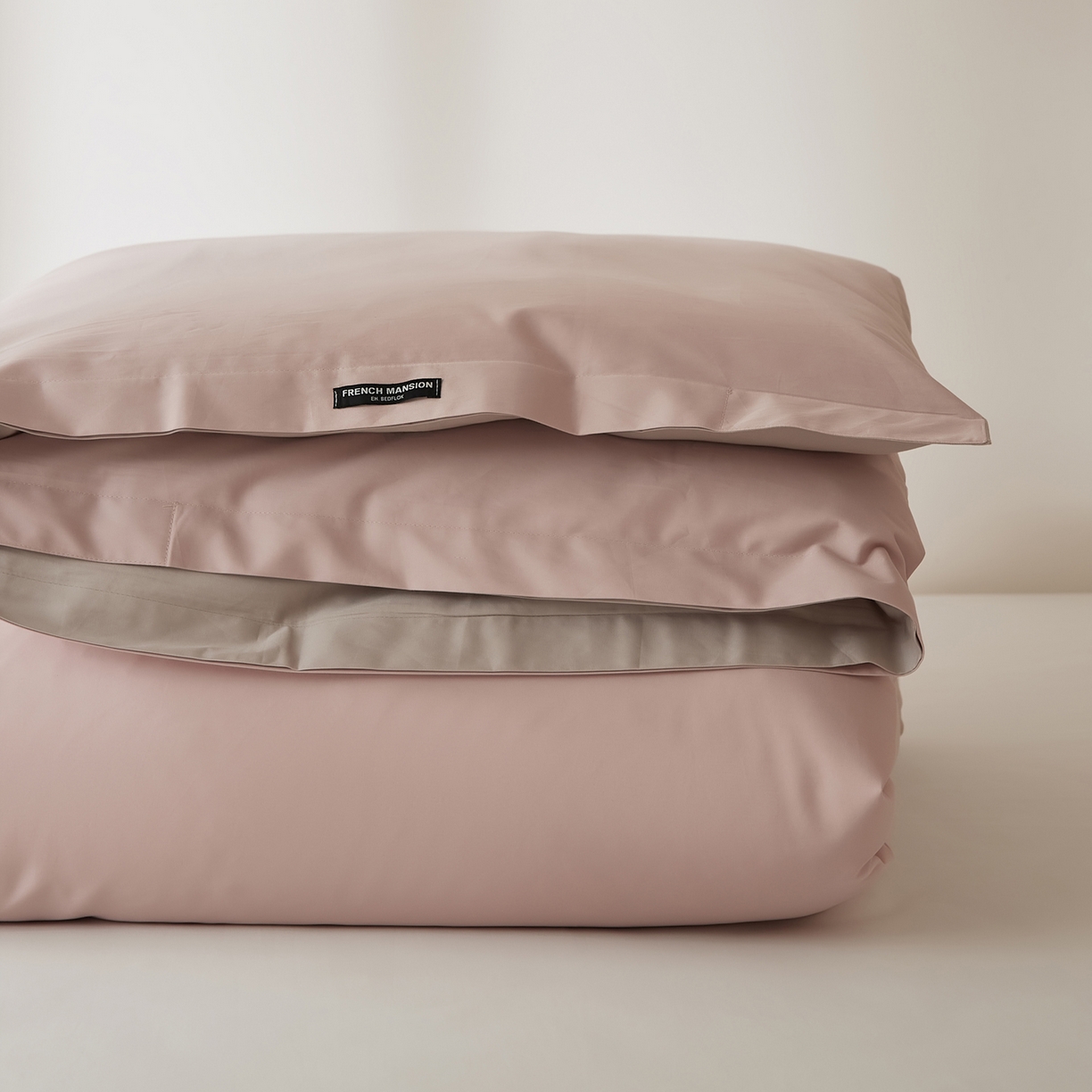 91家纺网 家纺一手货源 找家纺 EH家居 2026新款长绒棉安缦之境单品系列单被套 安缦之境-洋气粉灰