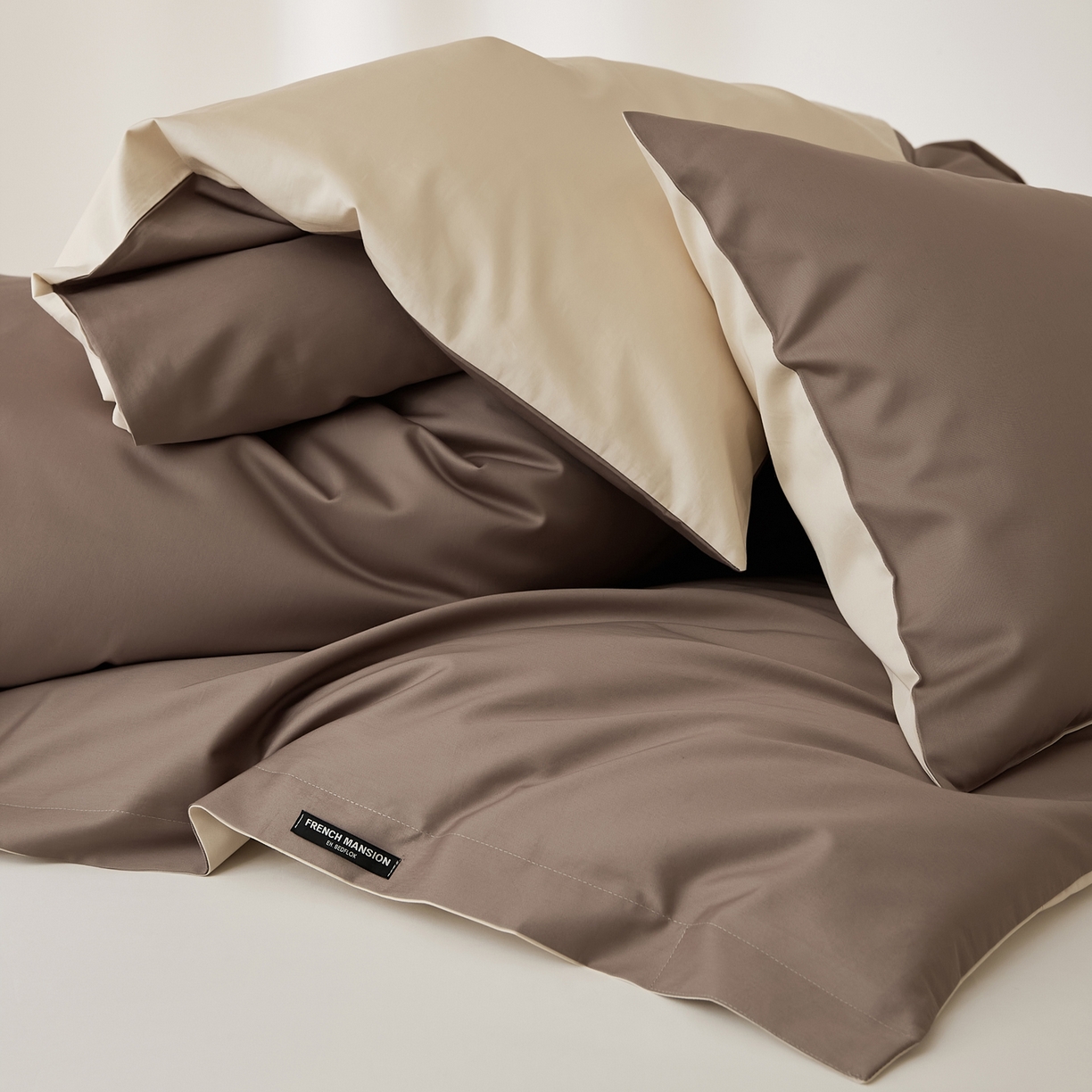 91家纺网 家纺一手货源 找家纺 EH家居 2026新款长绒棉安缦之境单品系列单被套 安缦之境-布朗尼咖