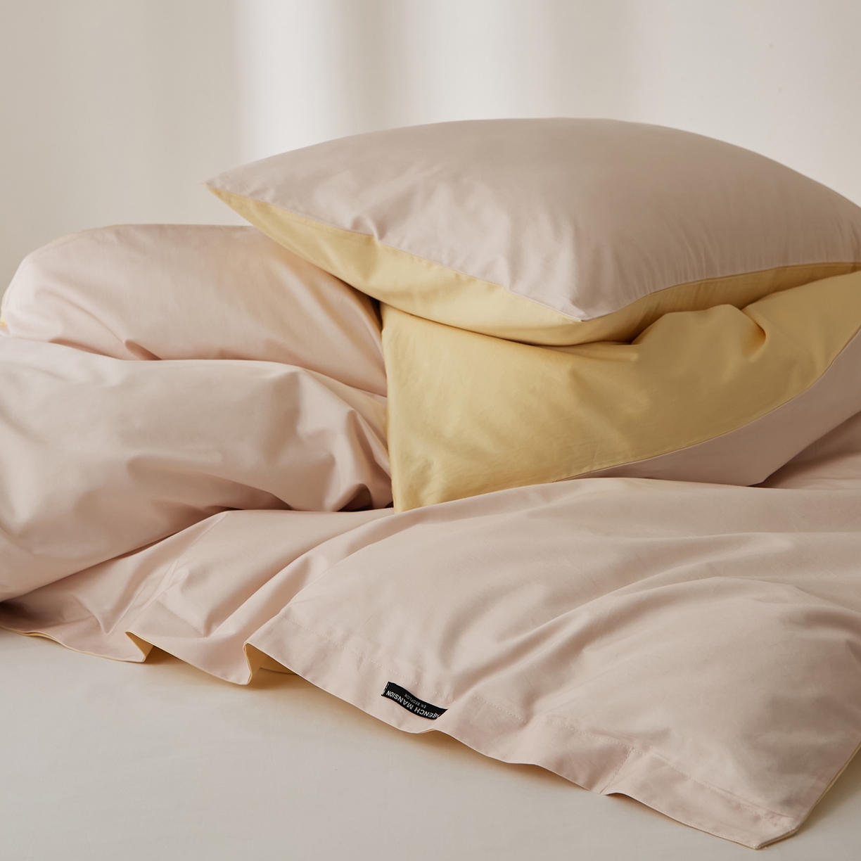 91家纺网 家纺一手货源 找家纺 EH家居 2026新款长绒棉安缦之境单品系列单被套 安缦之境-奶盖粉