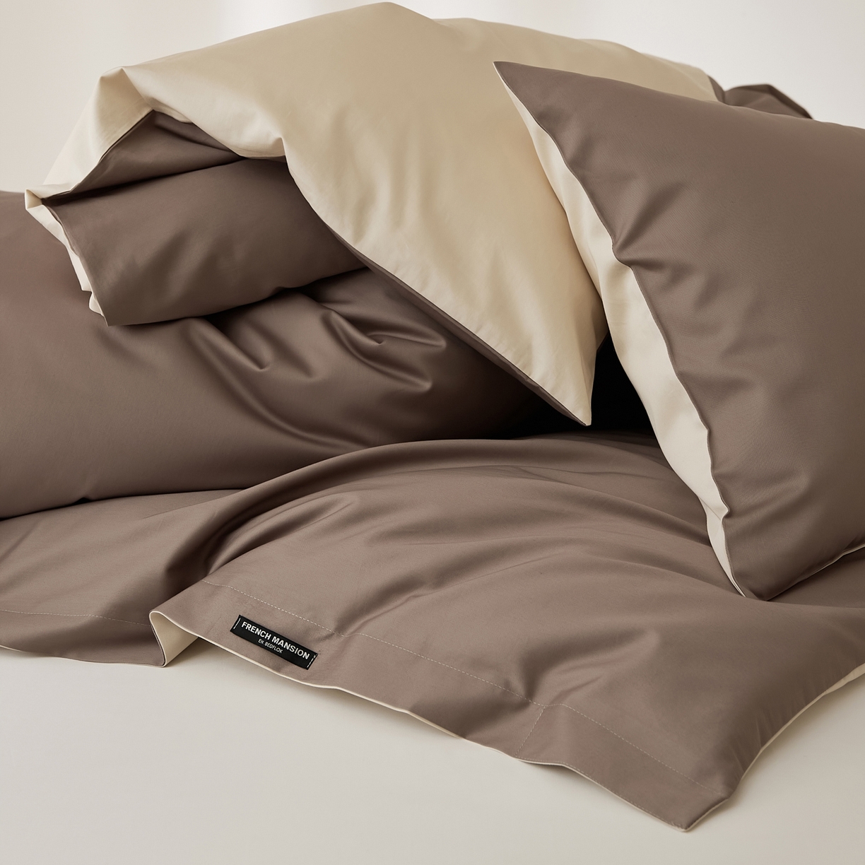 91家纺网 家纺一手货源 找家纺 EH家居 2026新款长绒棉安缦之境单品系列单被套 安缦之境-布朗尼咖