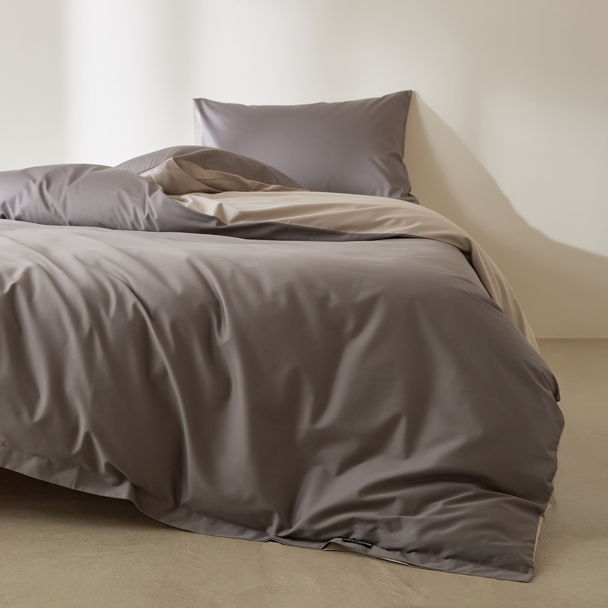 91家纺网 家纺一手货源 找家纺 EH家居 2026新款长绒棉安缦之境单品系列单被套 安缦之境-冰岛深灰