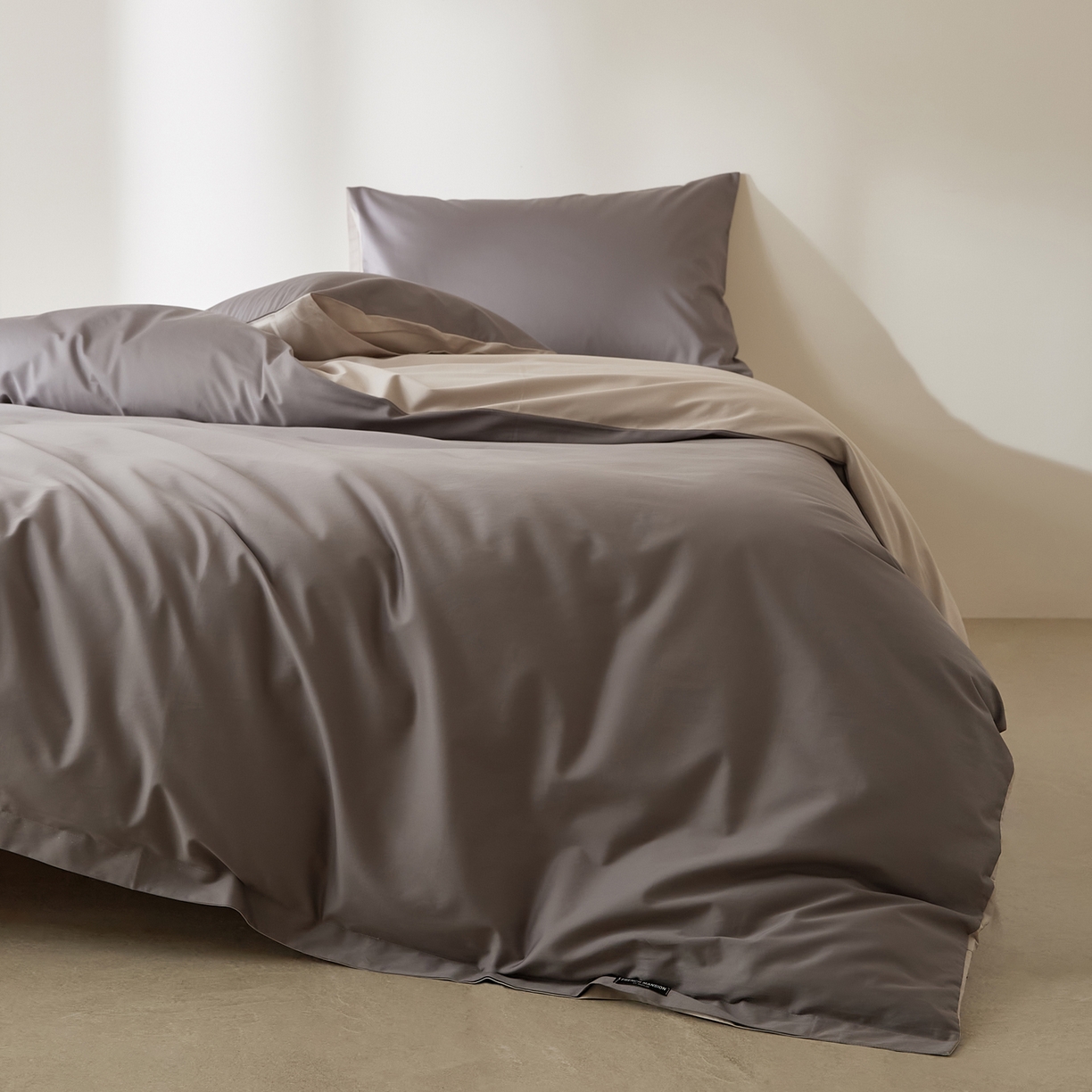 91家纺网 家纺一手货源 找家纺 EH家居 2026新款长绒棉安缦之境单品系列单被套 安缦之境-冰岛深灰