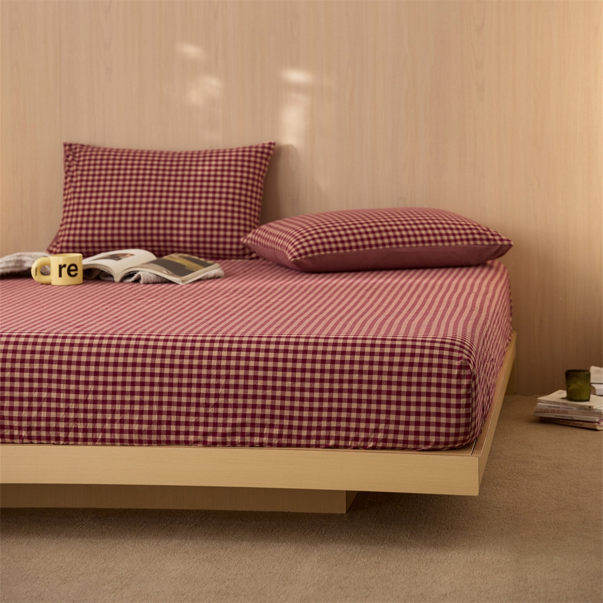 91家纺网 家纺一手货源 找家纺 启程家纺 2026新款纯棉水洗棉复古小格多规格系列单品床笠 复古小格-红