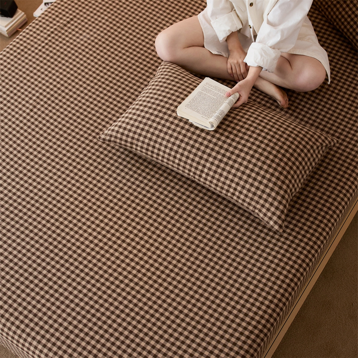 91家纺网 家纺一手货源 找家纺 启程家纺 2026新款纯棉水洗棉复古小格多规格系列单品床笠 复古小格-咖