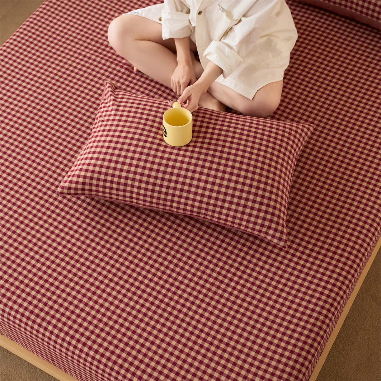 91家纺网 家纺一手货源 找家纺 启程家纺 2026新款纯棉水洗棉复古小格多规格系列单品床笠 复古小格-红