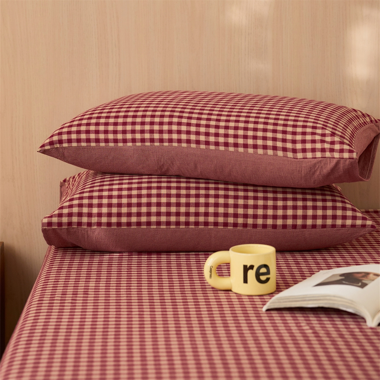 91家纺网 家纺一手货源 找家纺 启程家纺 2026新款纯棉水洗棉复古小格多规格系列单品枕套 复古小格-红