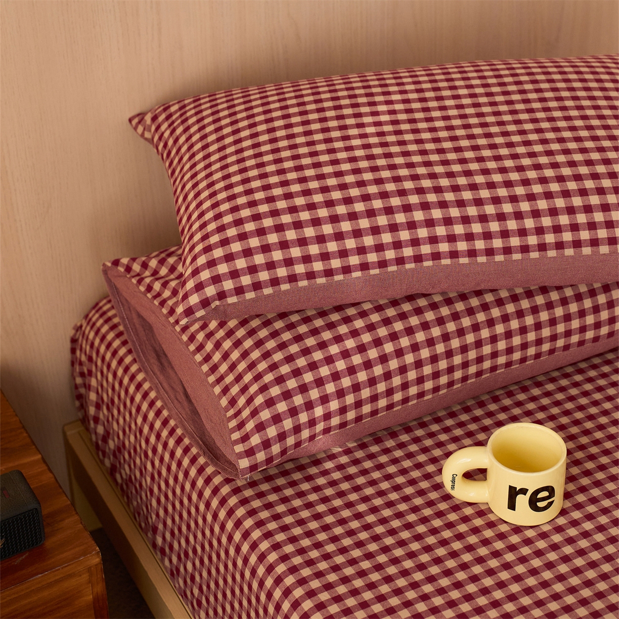 91家纺网 家纺一手货源 找家纺 启程家纺 2026新款纯棉水洗棉复古小格多规格系列单品枕套 复古小格-红