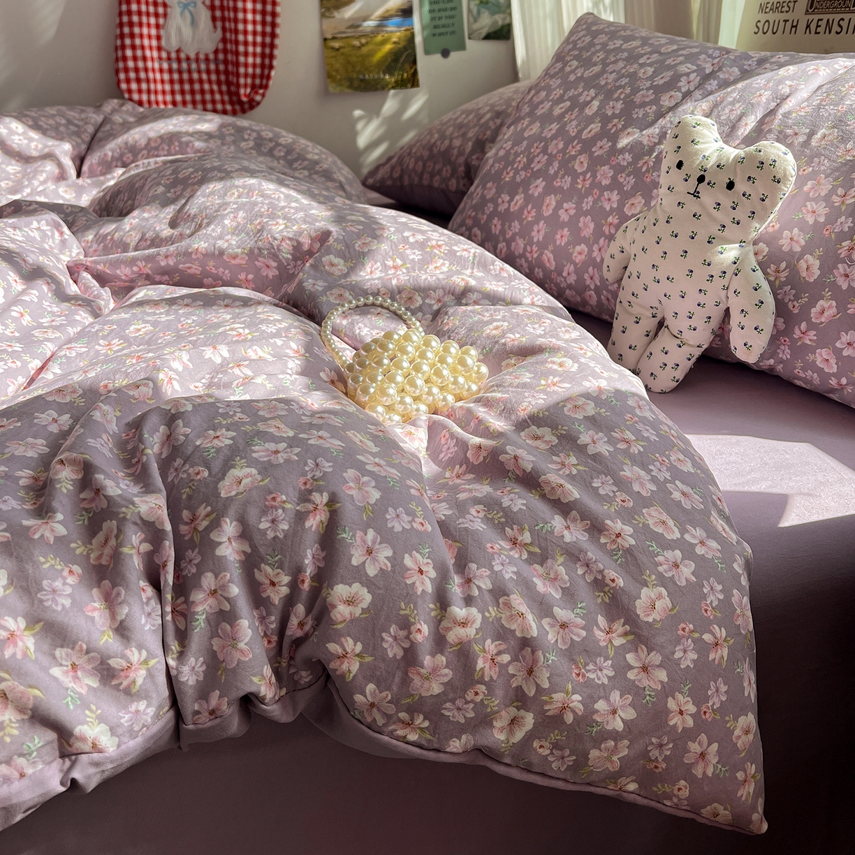 91家纺网 家纺一手货源 找家纺 水墨江南 2024新款超柔水洗棉毛巾绣四件套-蝴蝶结风格二 蝴蝶结-黑玫