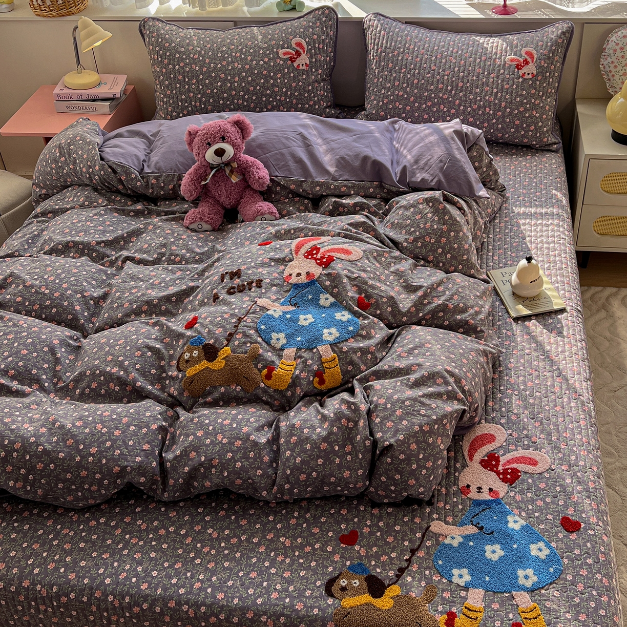 91家纺网 家纺一手货源 找家纺 水墨江南 2024新款超柔水洗棉毛巾绣四件套-蝴蝶结风格二 蝴蝶结-黑玫