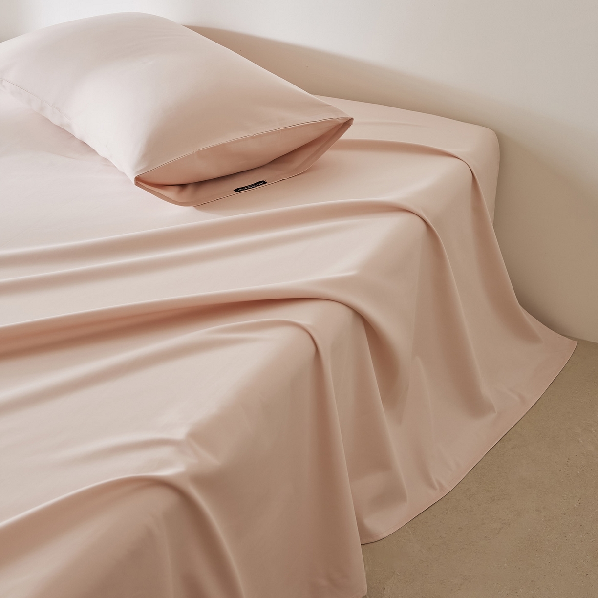 91家纺网 家纺一手货源 找家纺 EH家居 2026新款长绒棉安缦之境单品系列单床单 安缦之境-贝壳粉