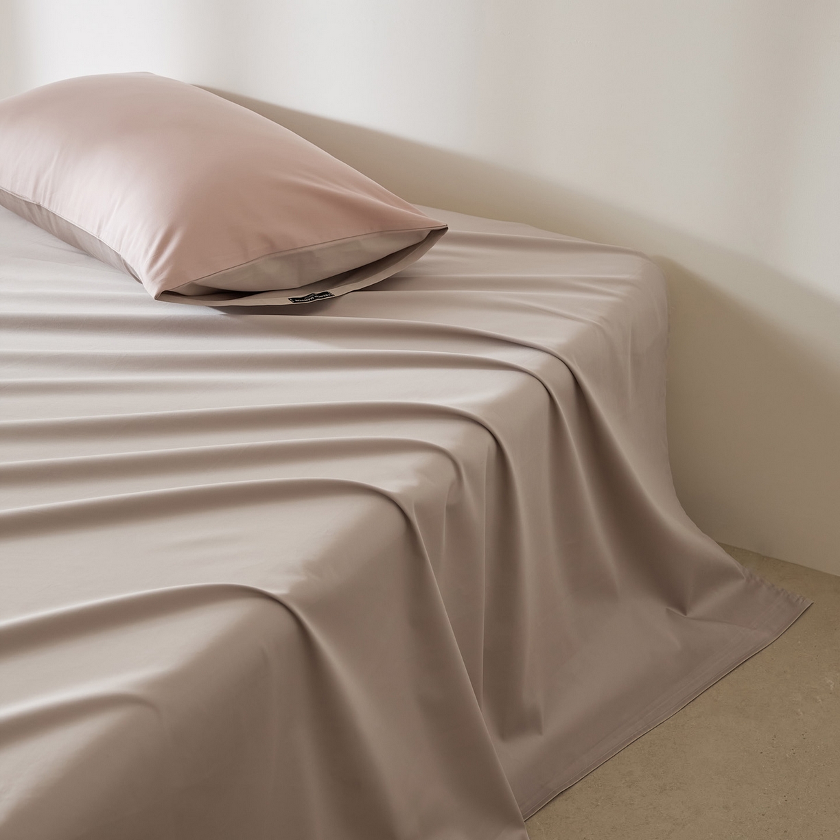 91家纺网 家纺一手货源 找家纺 EH家居 2026新款长绒棉安缦之境单品系列单床单 安缦之境-都市灰