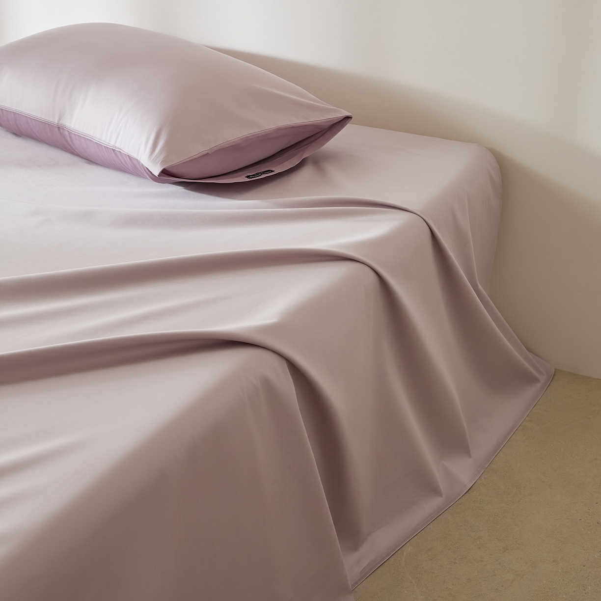 91家纺网 家纺一手货源 找家纺 EH家居 2026新款长绒棉安缦之境单品系列单床单 安缦之境-灰樱紫