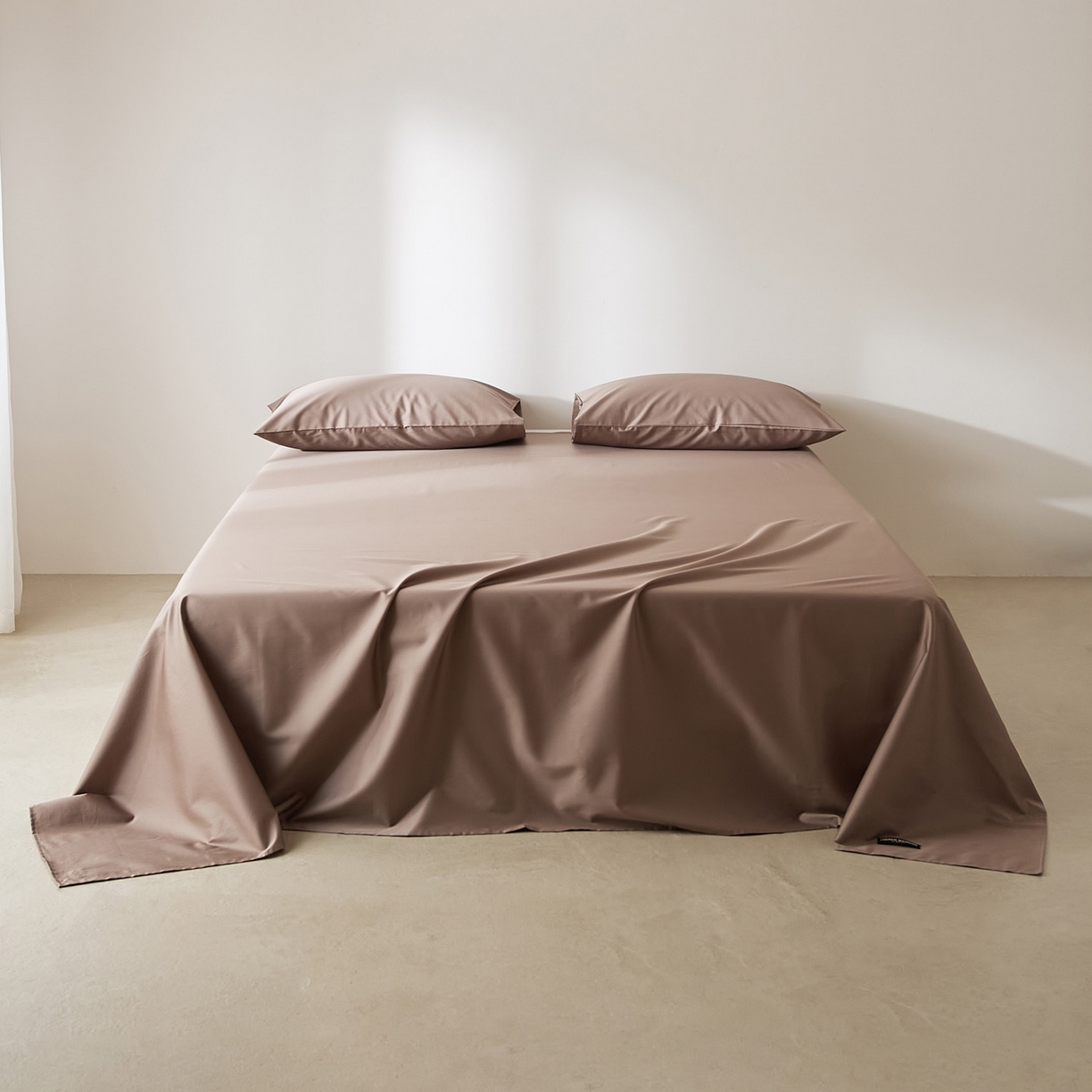 91家纺网 家纺一手货源 找家纺 EH家居 2026新款长绒棉安缦之境单品系列单床单 安缦之境-布朗尼咖