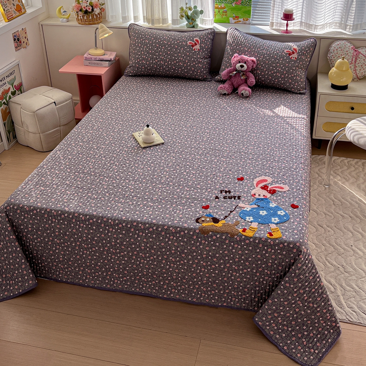 91家纺网 家纺一手货源 找家纺 水墨江南 2026直播热款加厚仿棉古法水洗棉夹棉床盖系列 小兔花花