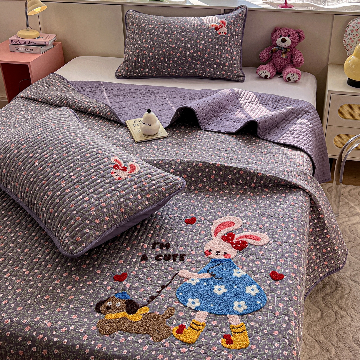 91家纺网 家纺一手货源 找家纺 水墨江南 2026直播热款加厚仿棉古法水洗棉夹棉床盖系列 小兔花花