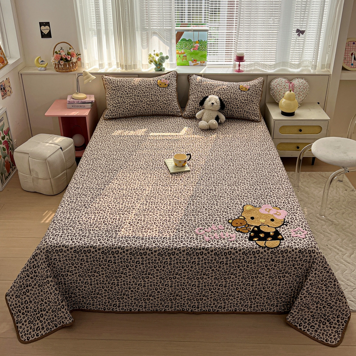 91家纺网 家纺一手货源 找家纺 水墨江南 2026直播热款加厚仿棉古法水洗棉夹棉床盖系列 豹纹猫