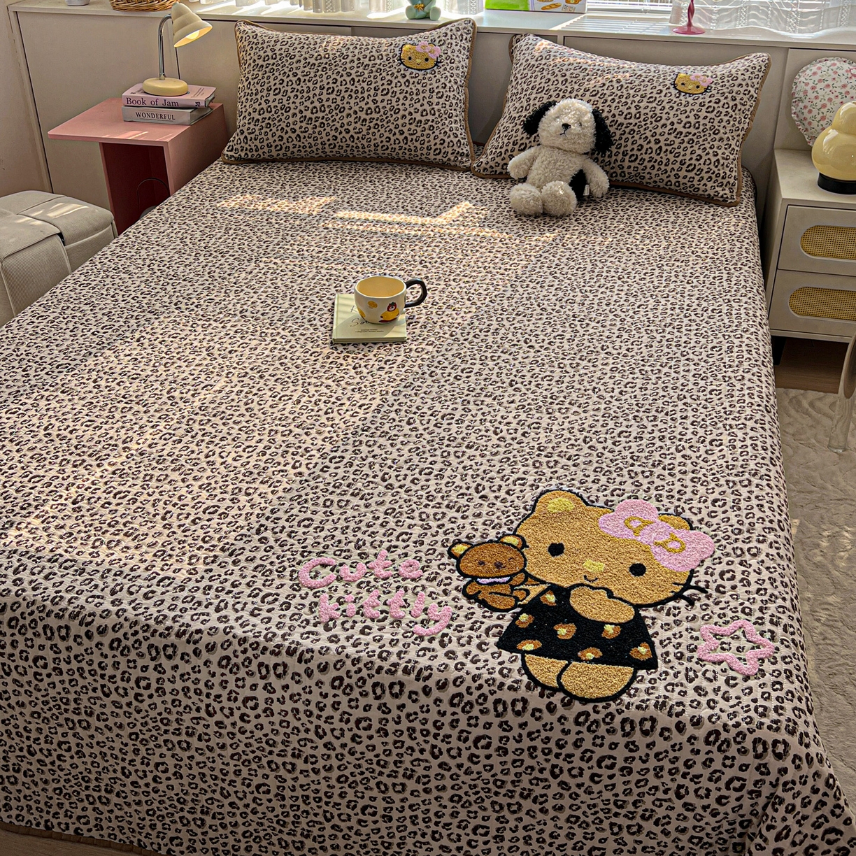 91家纺网 家纺一手货源 找家纺 水墨江南 2026直播热款加厚仿棉古法水洗棉夹棉床盖系列 豹纹猫